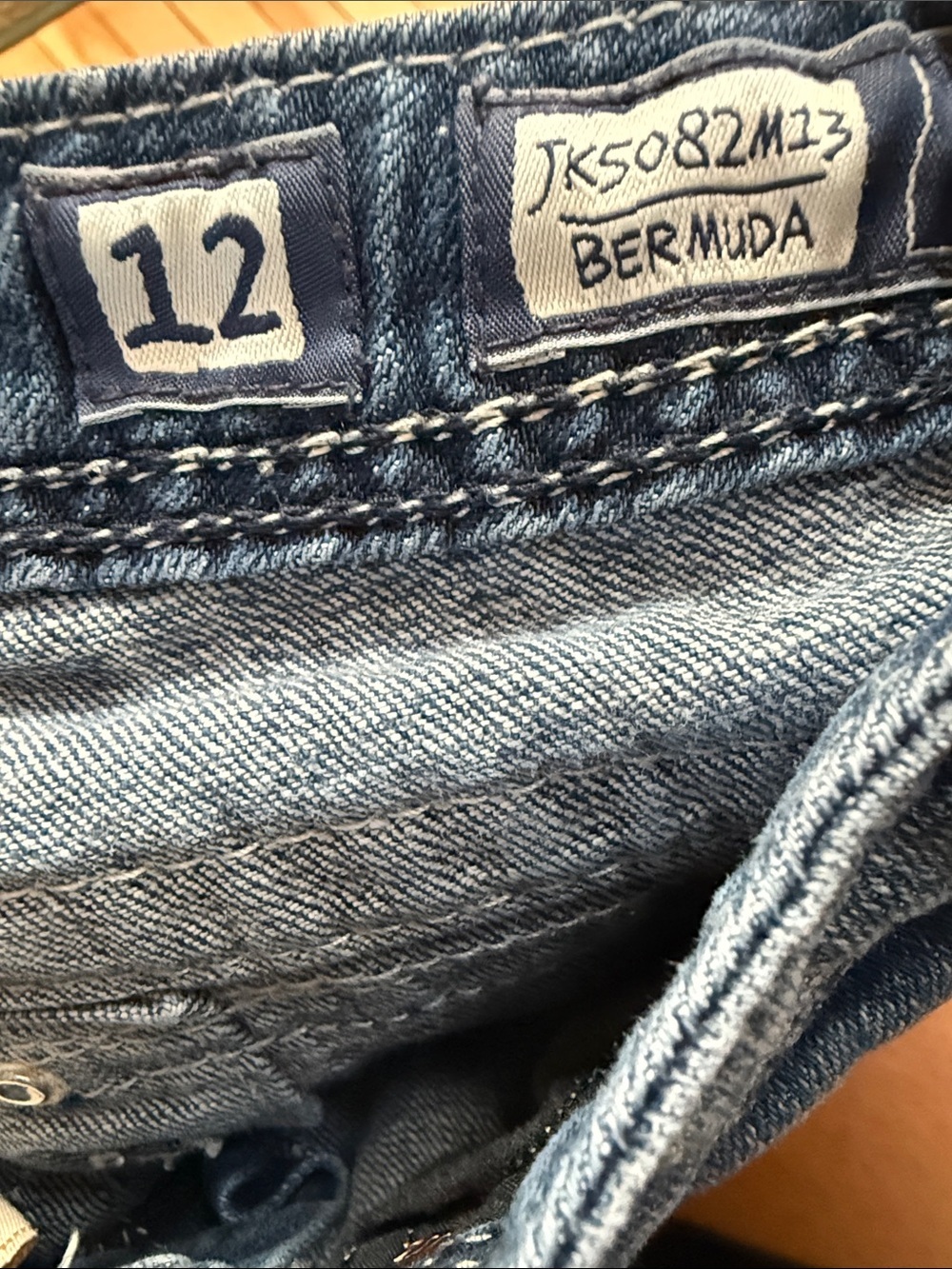 Miss Me Denim Bermuda Jeans Angel Wing Pockets - Picture 6 of 6